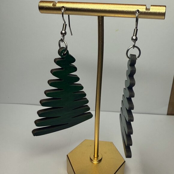 NEW Christmas Tree Dark Green Wooden Dangle Earrings - Picture 2 of 4
